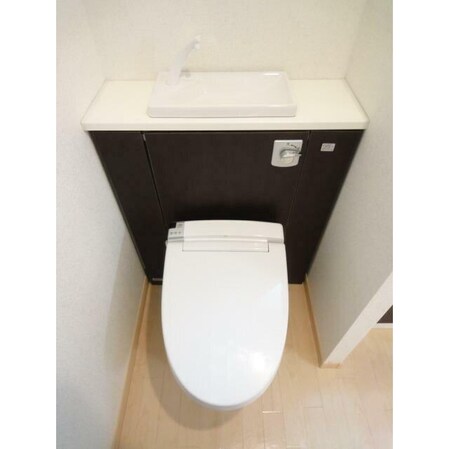 ポンドサイドKの物件内観写真